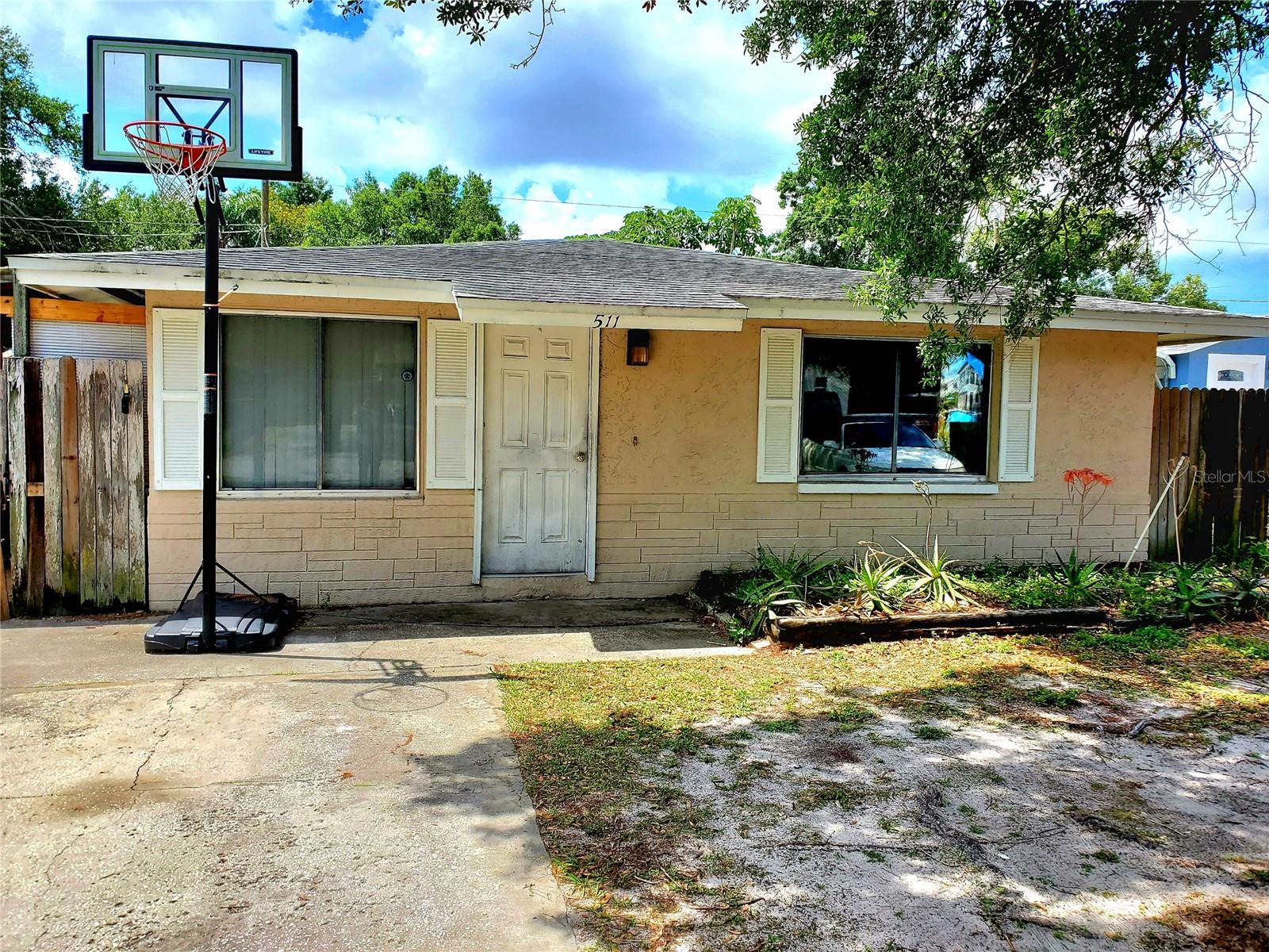 ROOSEVELT GROVES - Residential