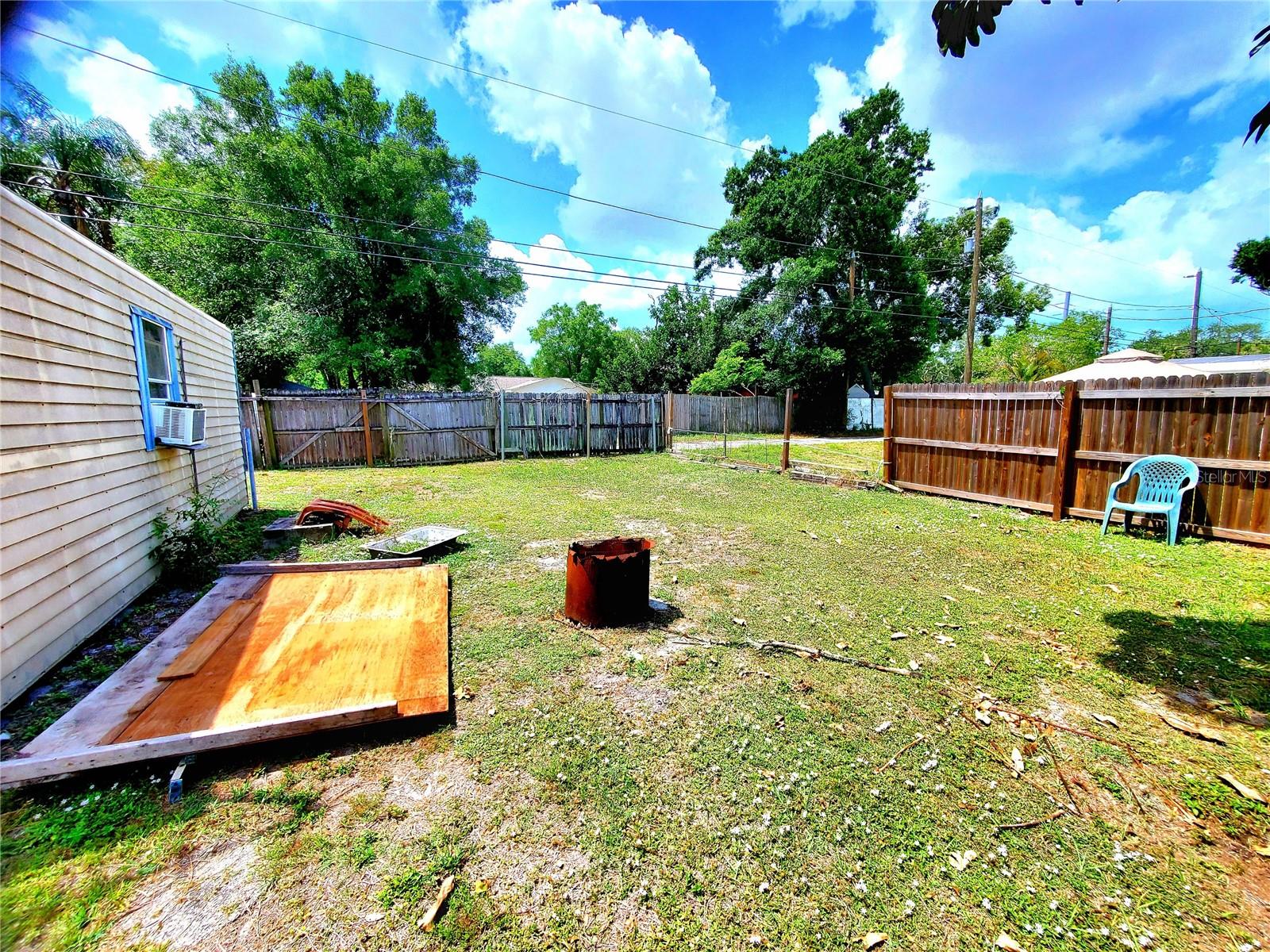 ROOSEVELT GROVES - Residential