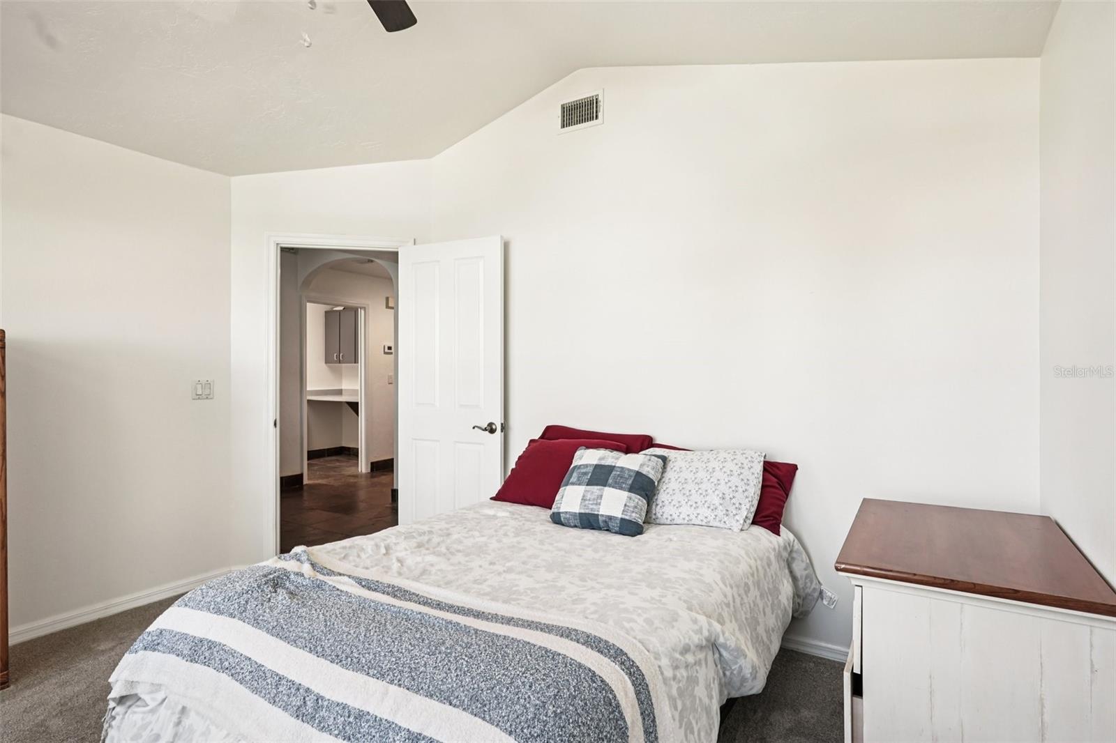 MISSION VALLEY ESTATES - Residential