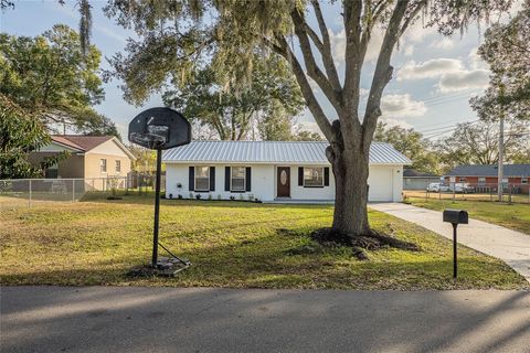 Photo of 4146 Chowen Drive, Lakeland, FL 33810 (MLS # L4958343)