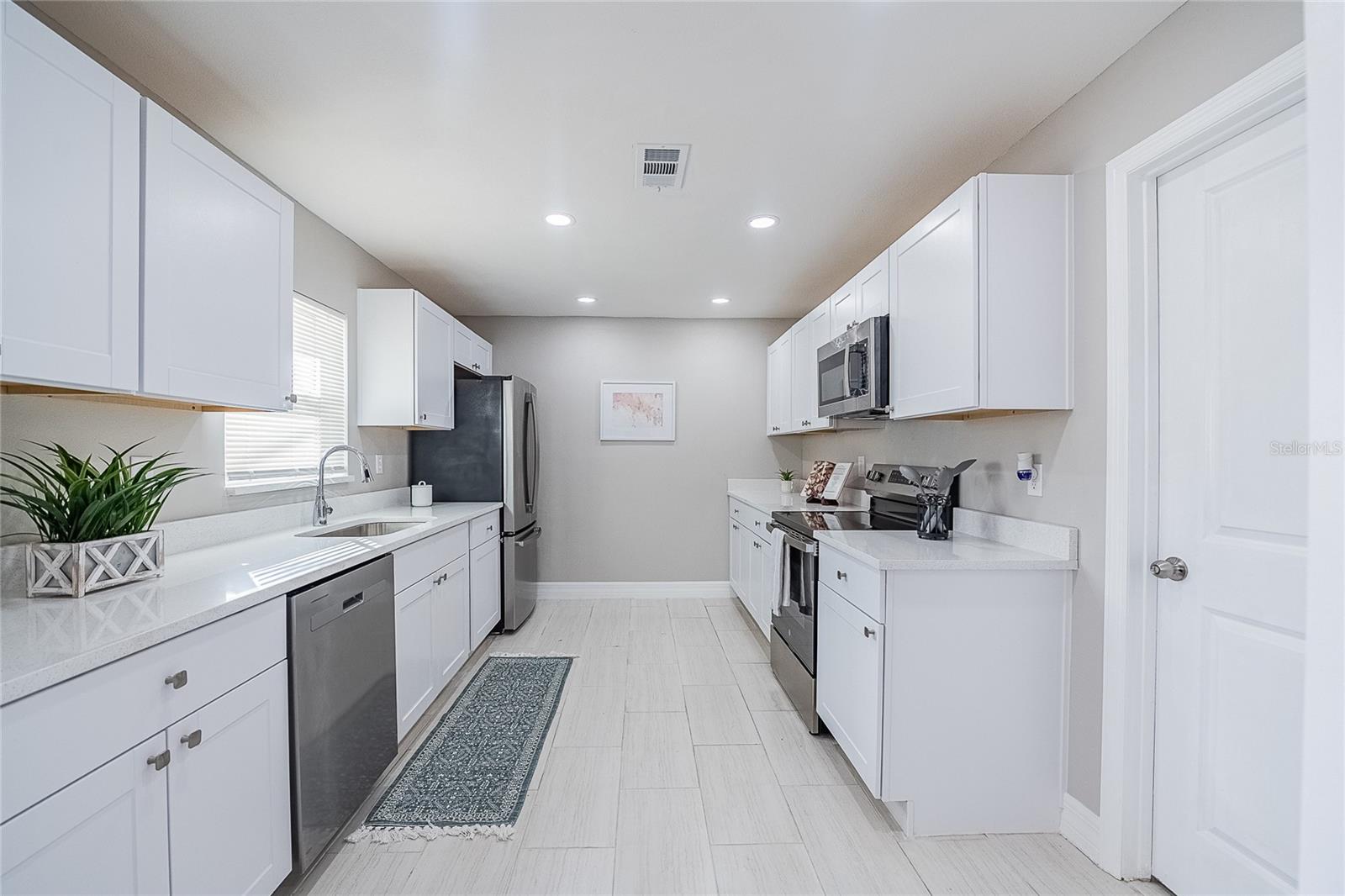 HOMESTEADTHE PH 02 - Residential