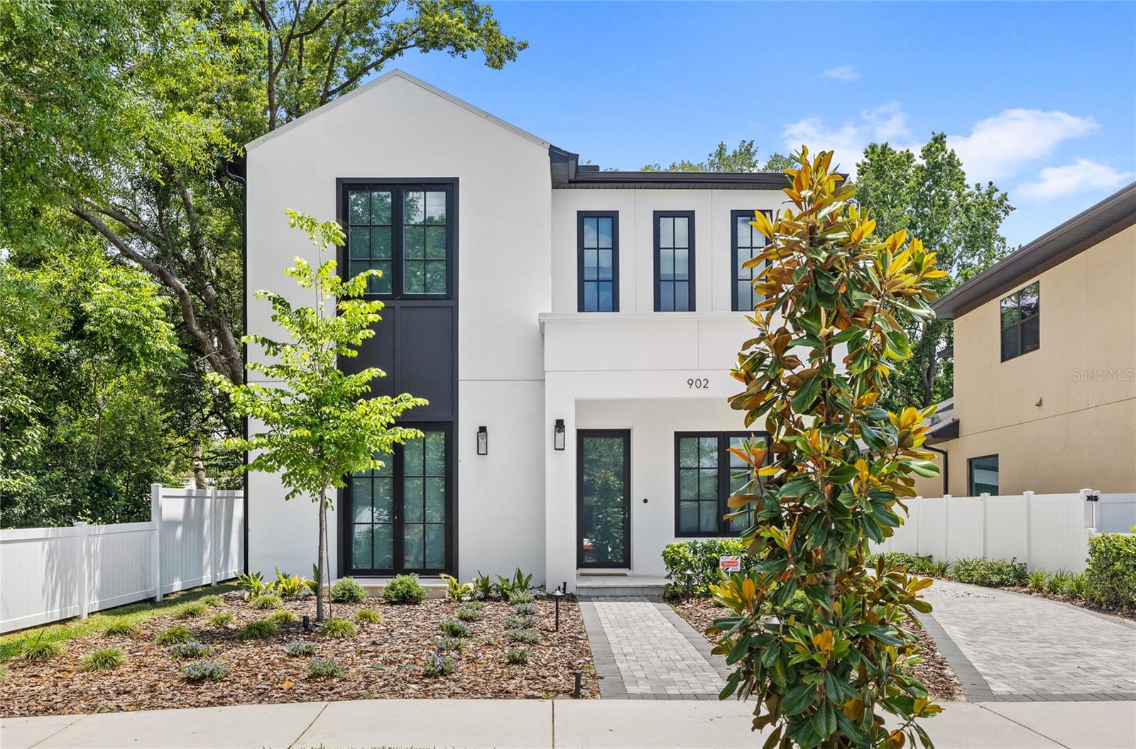 DOMAIN/CLOUSERS - Residential