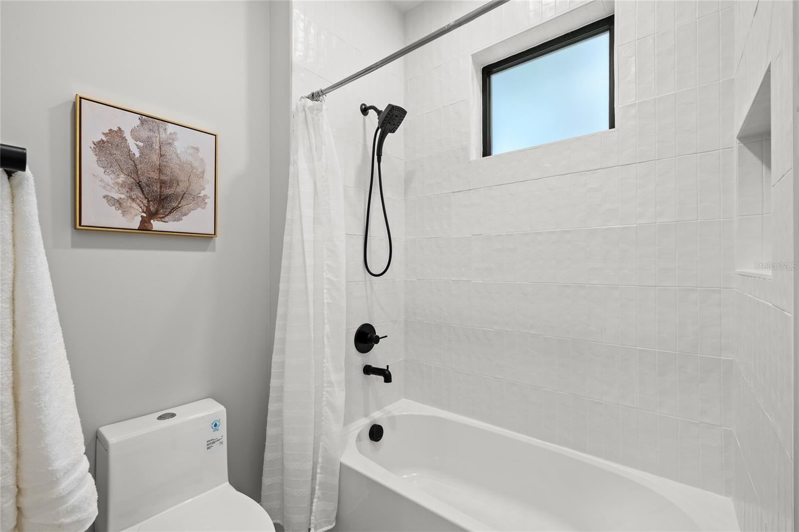 DOMAIN/CLOUSERS - Residential