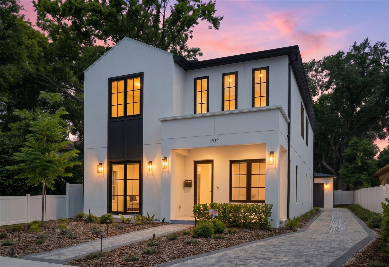 902 SHADY LANE DRIVE