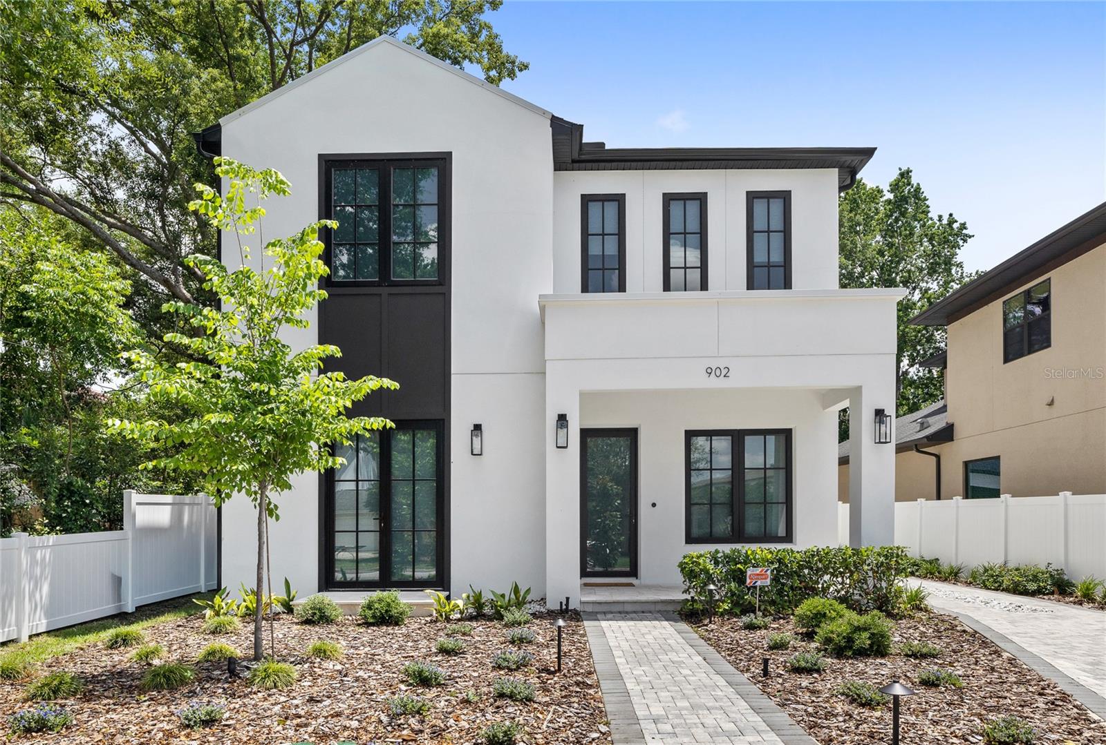 DOMAIN/CLOUSERS - Residential