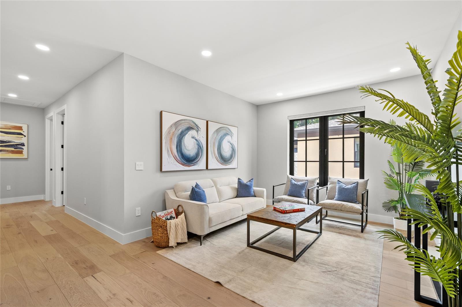 DOMAIN/CLOUSERS - Residential