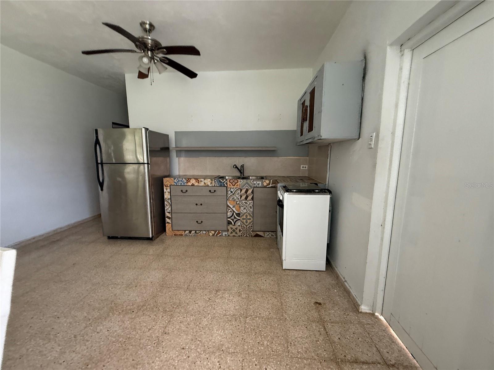 MONTE GRANDE WARD - Residential