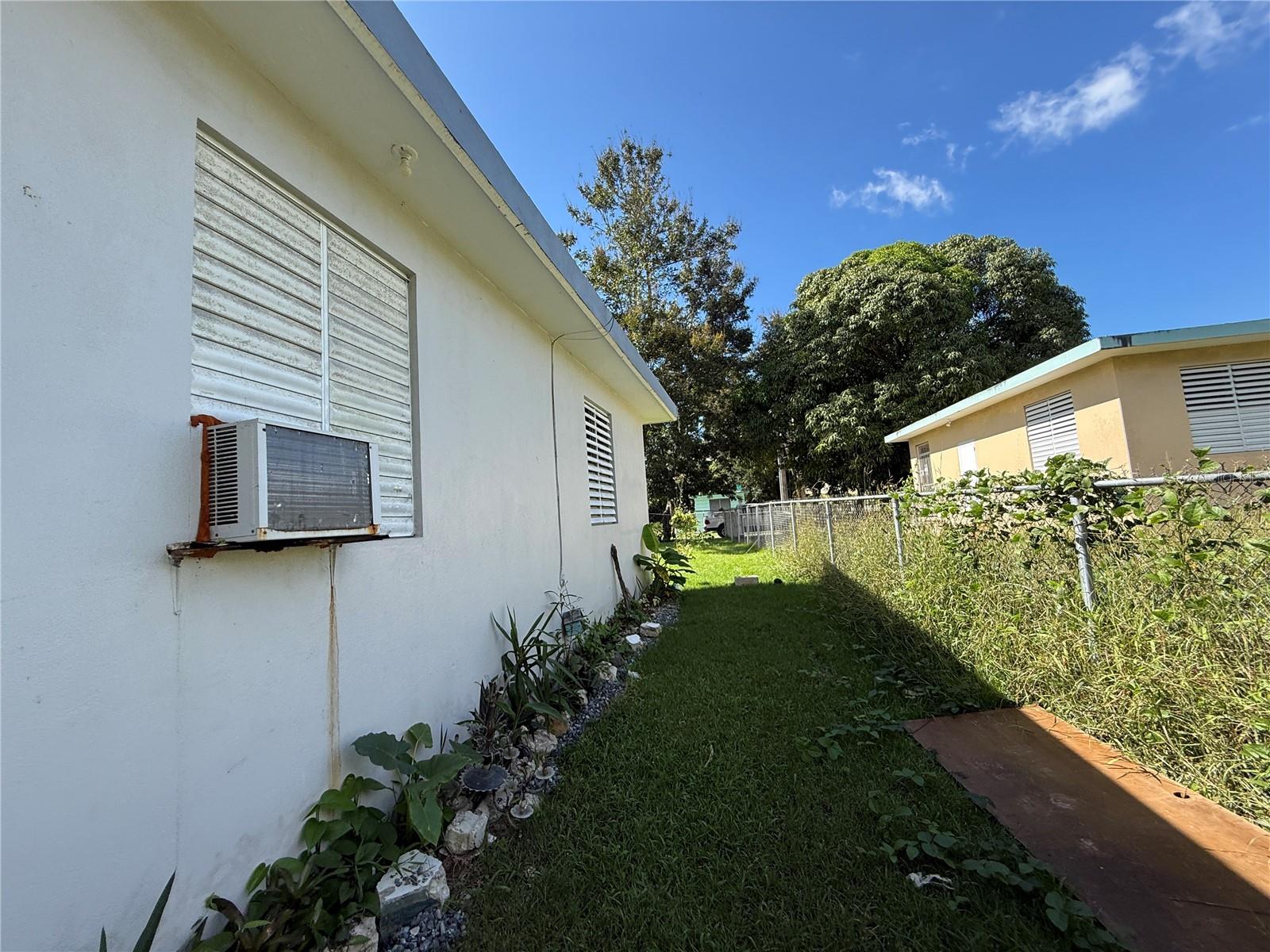 MONTE GRANDE WARD - Residential