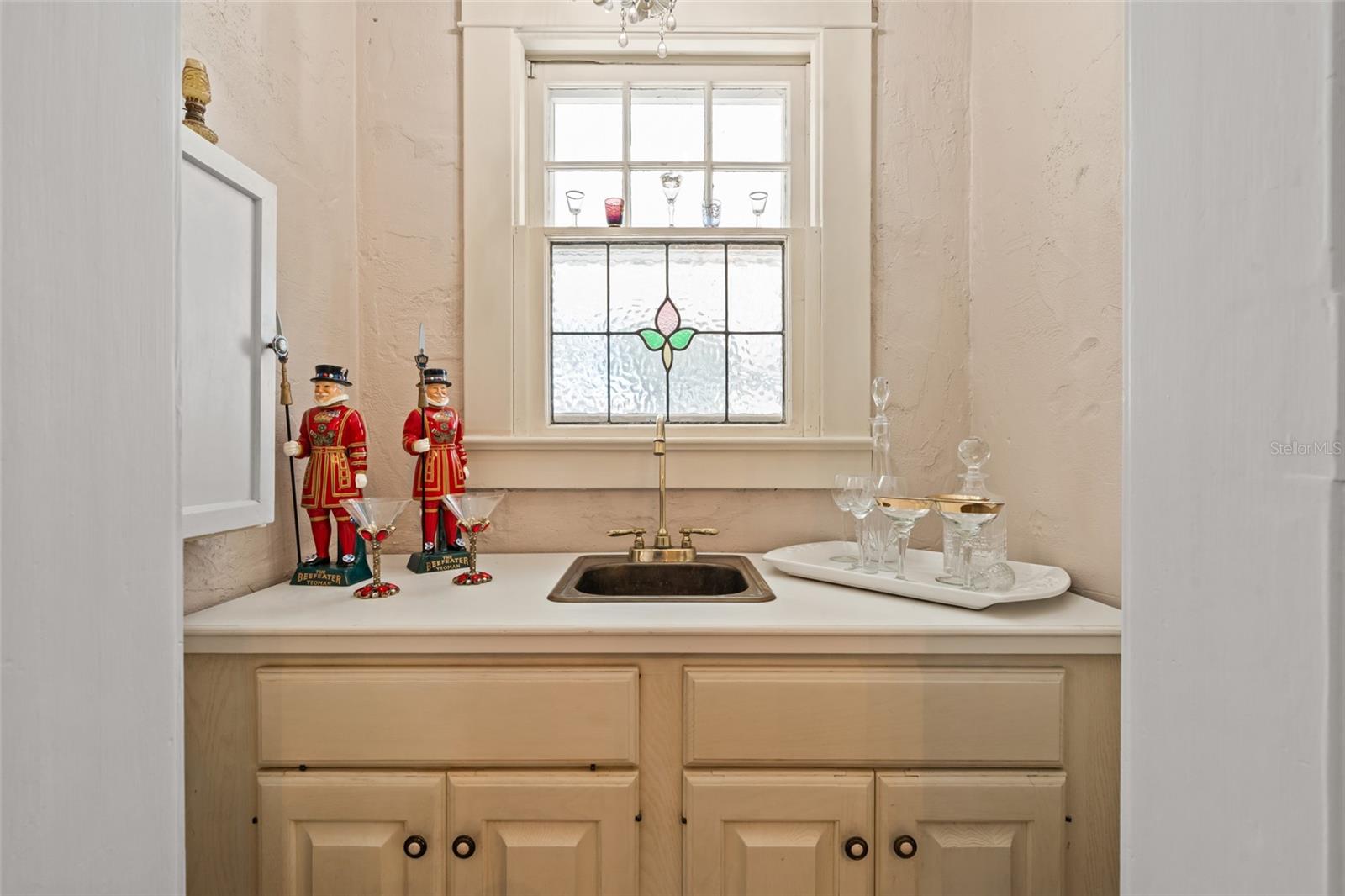 RIVERSIDE - Residential