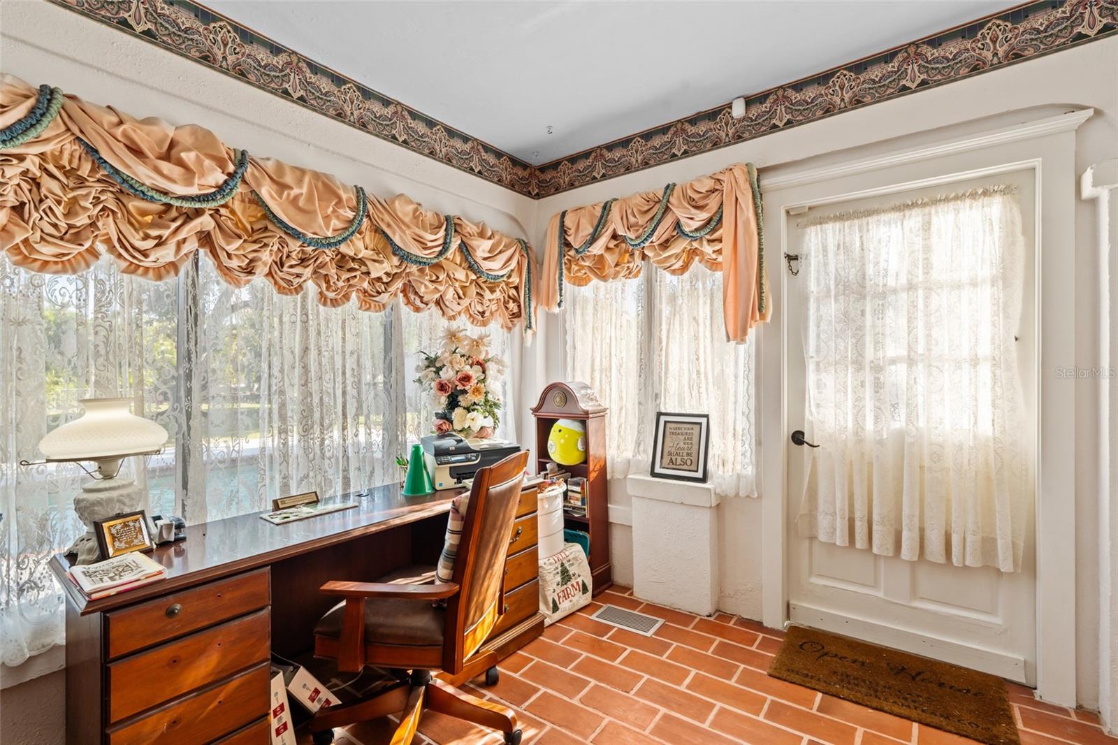 RIVERSIDE - Residential