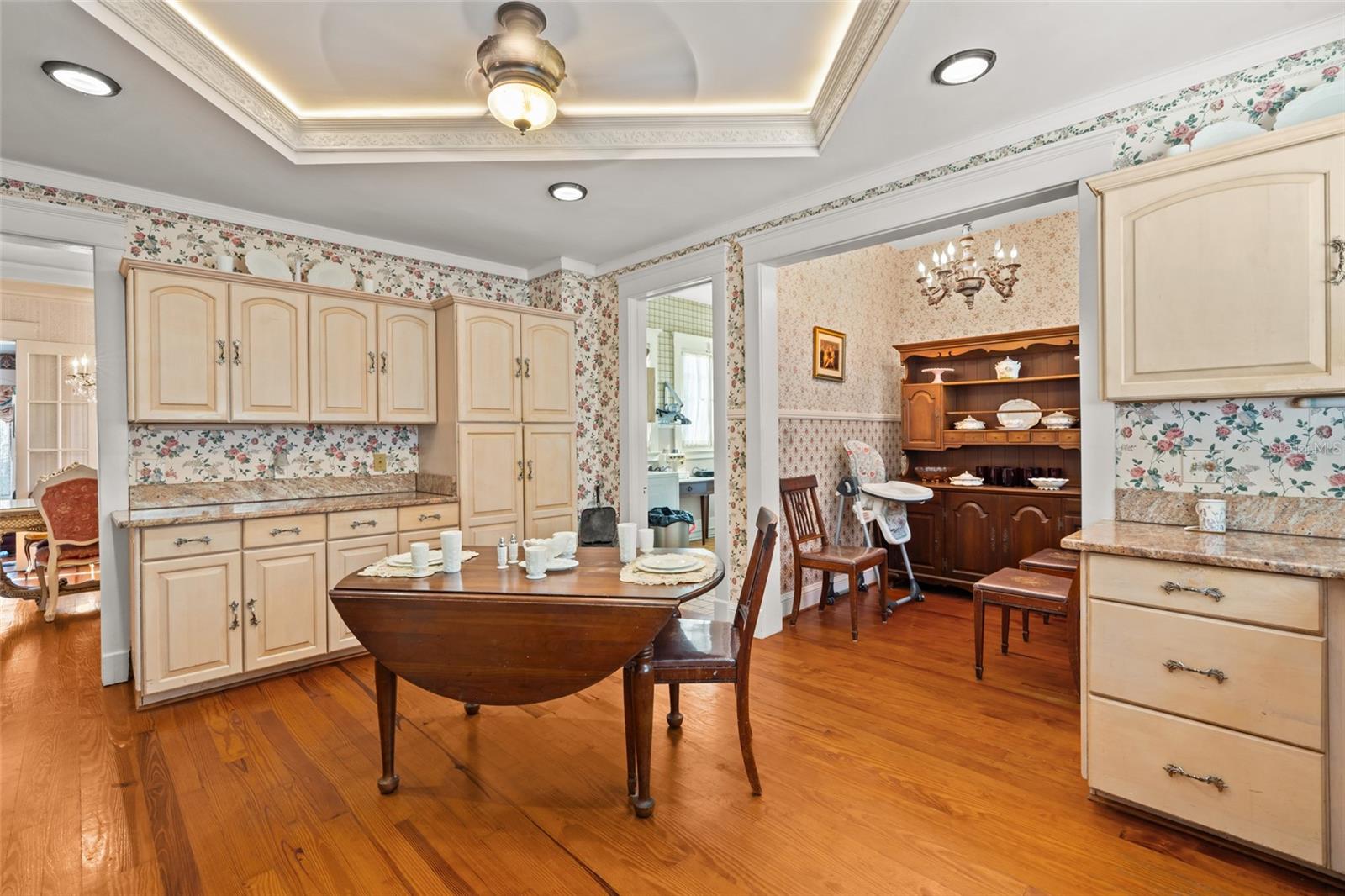 RIVERSIDE - Residential