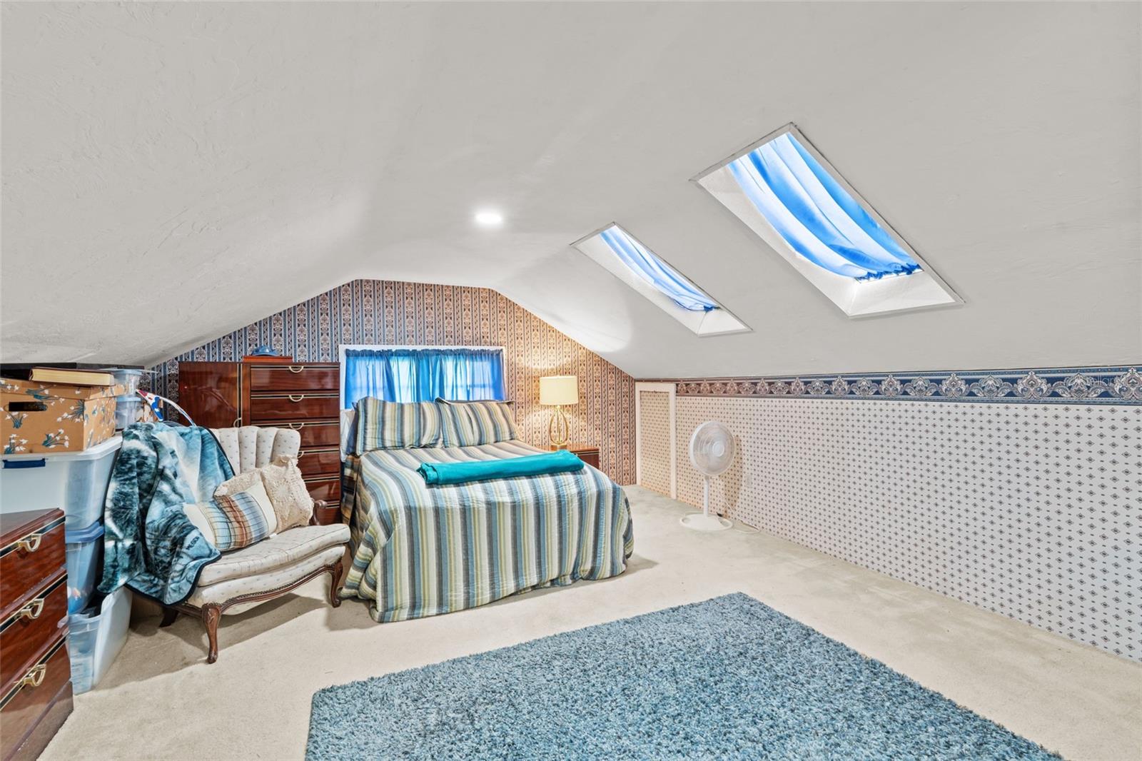 RIVERSIDE - Residential