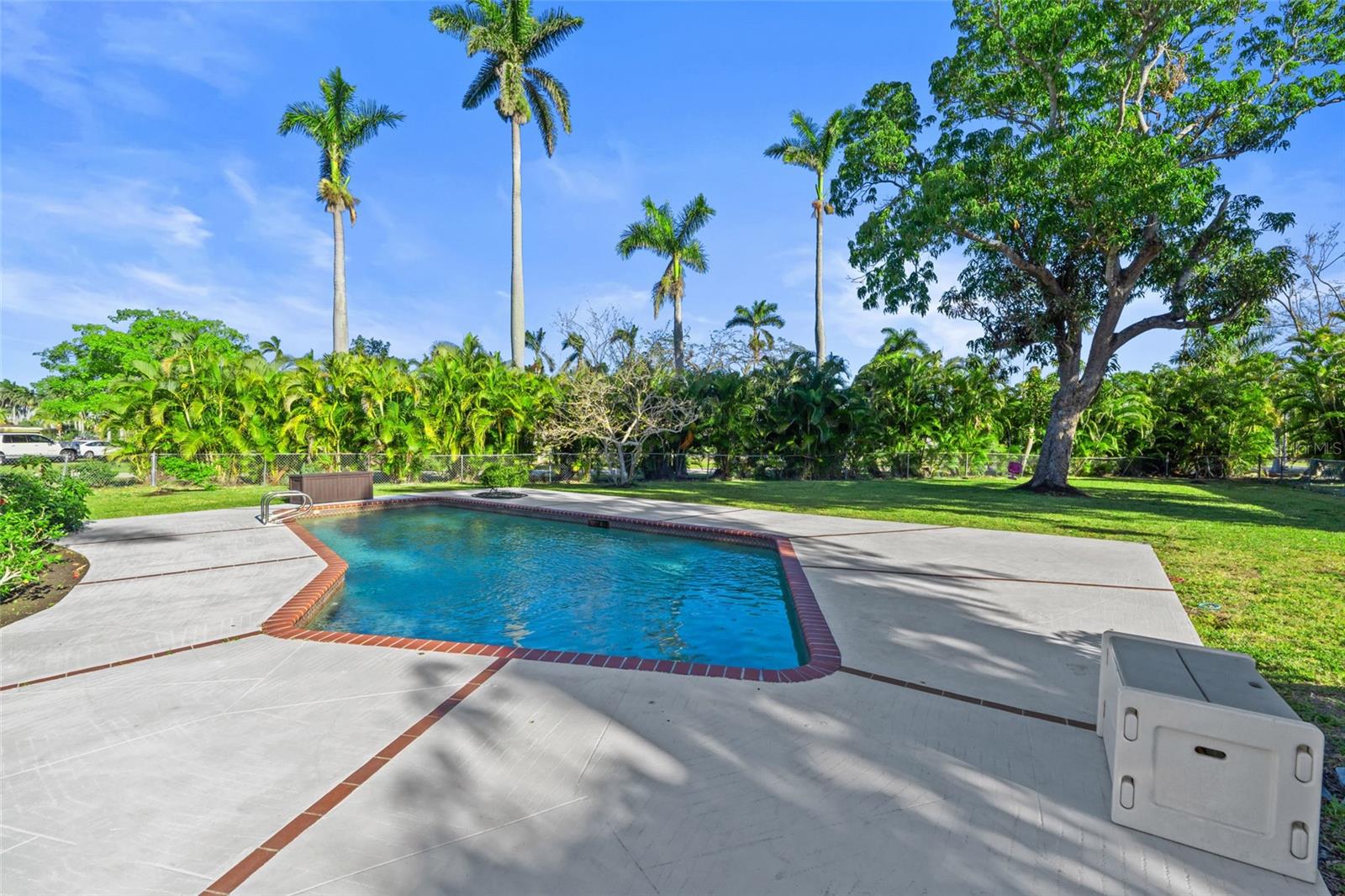 RIVERSIDE - Residential