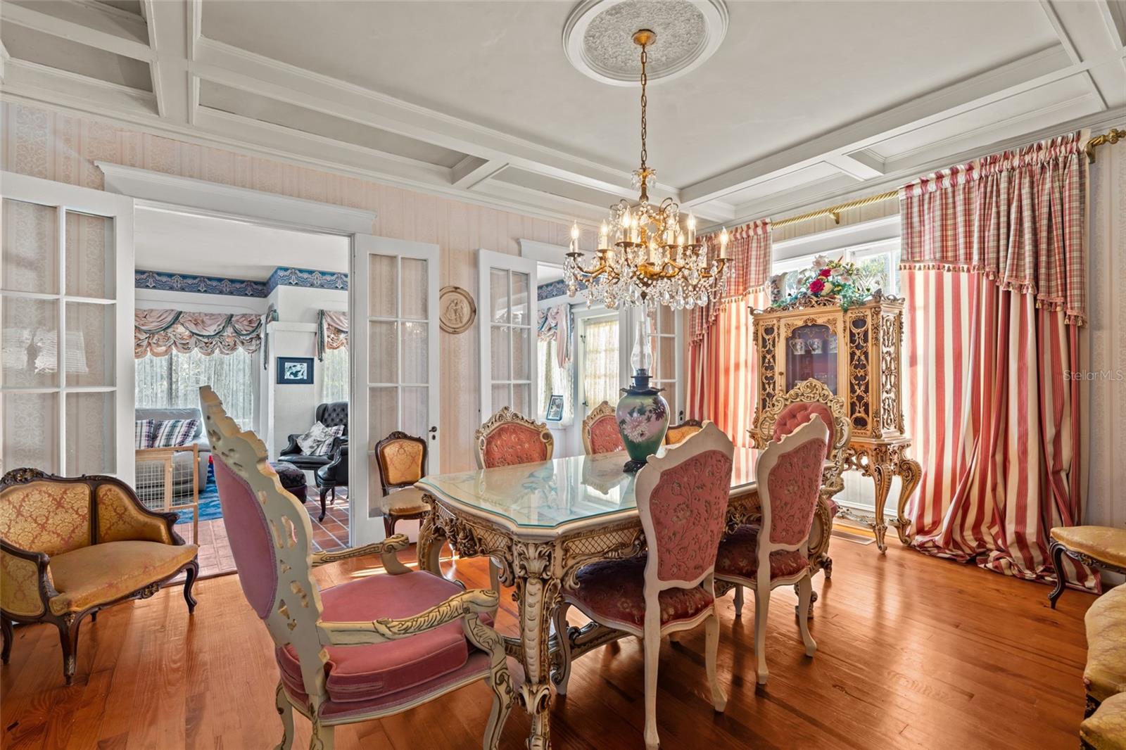 RIVERSIDE - Residential