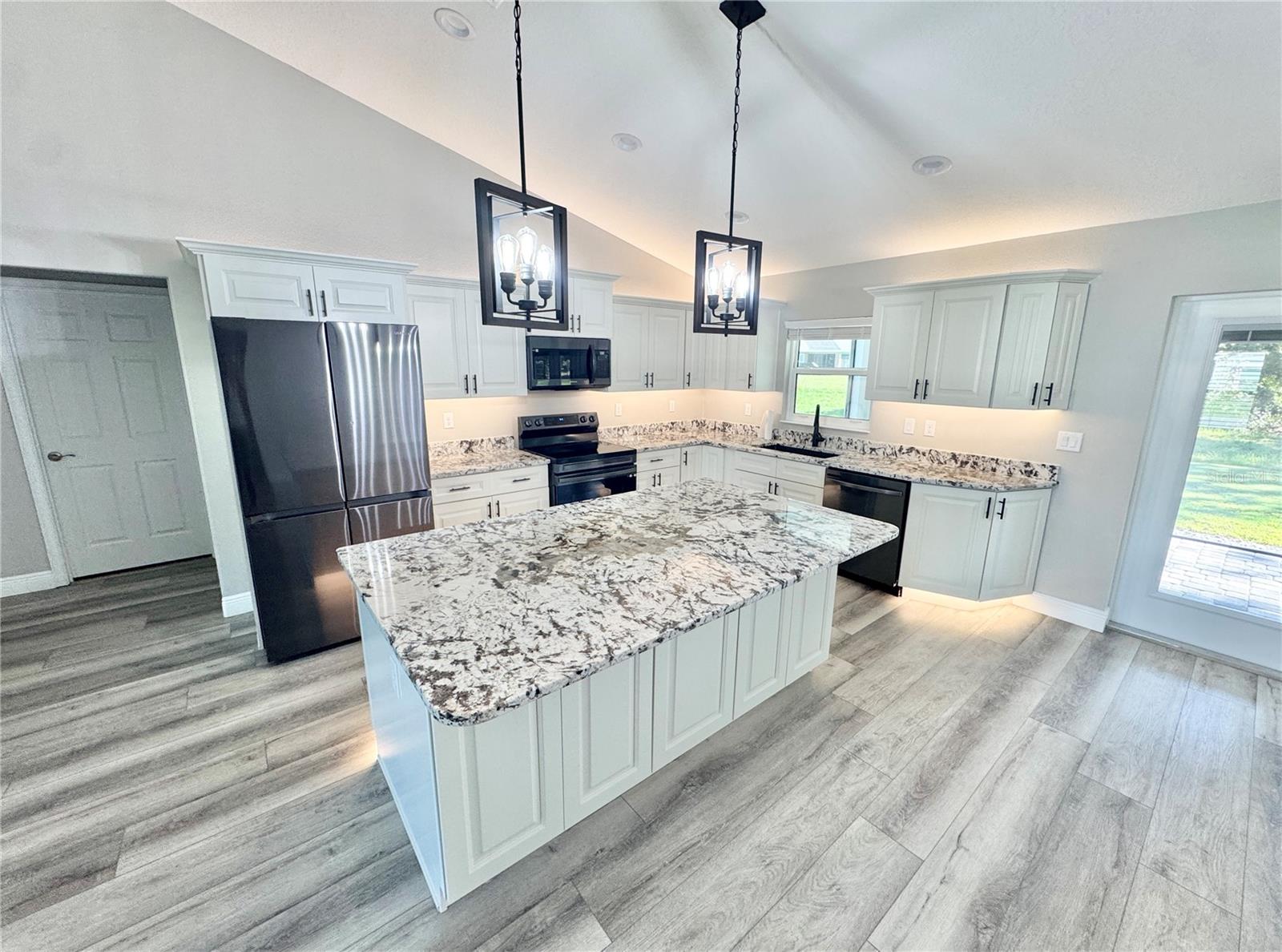 JULIETTE FALLS 01 REP - Residential Lease