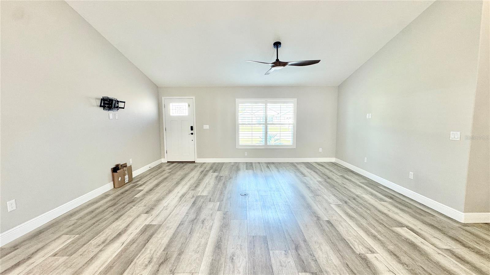JULIETTE FALLS 01 REP - Residential Lease