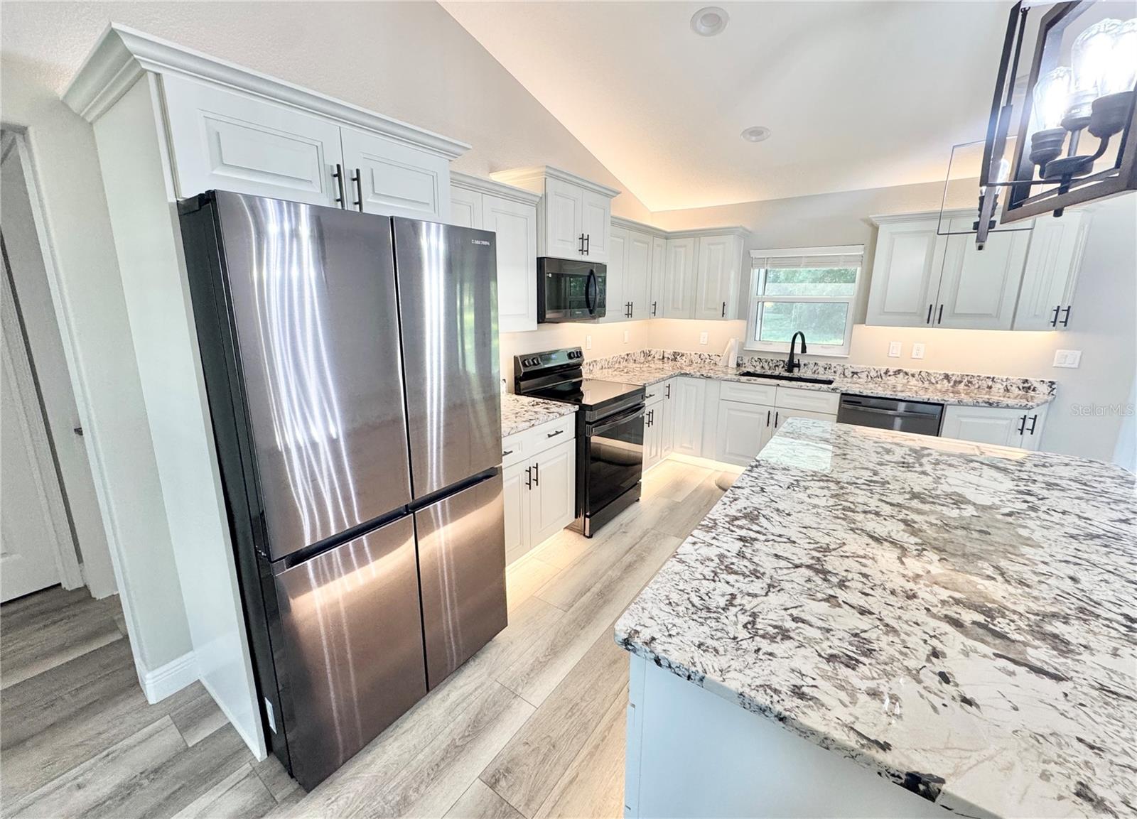 JULIETTE FALLS 01 REP - Residential Lease