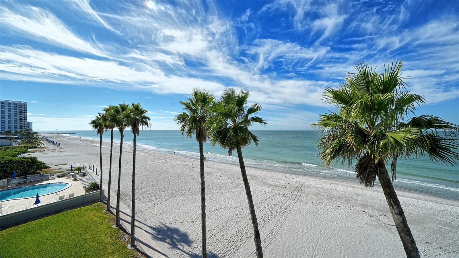 LONGBOAT BEACHCOMBER - Residential