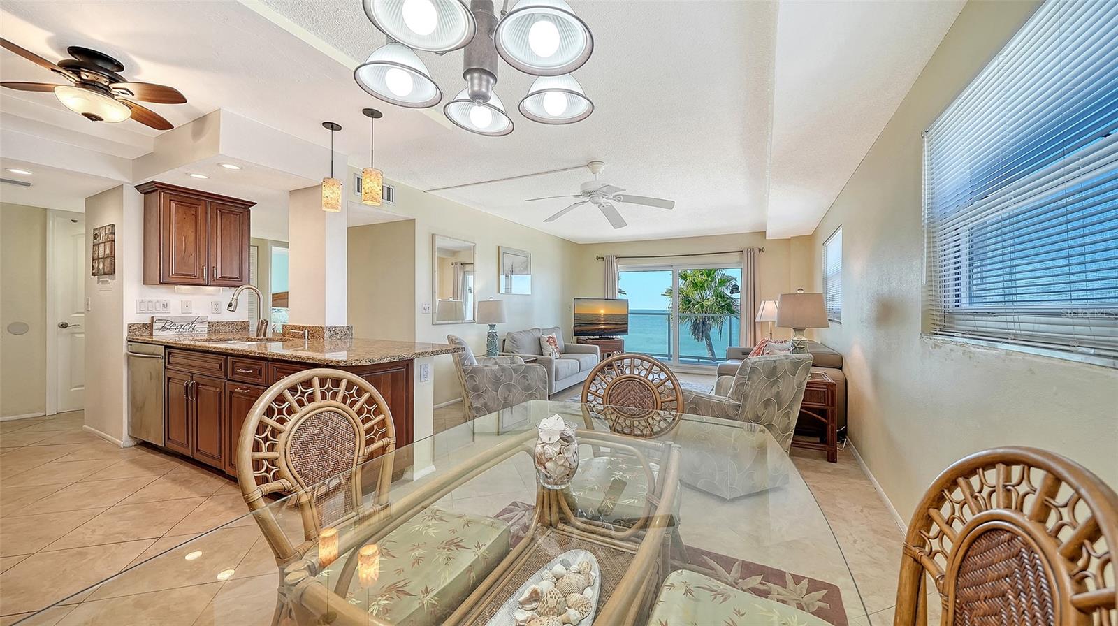 LONGBOAT BEACHCOMBER - Residential