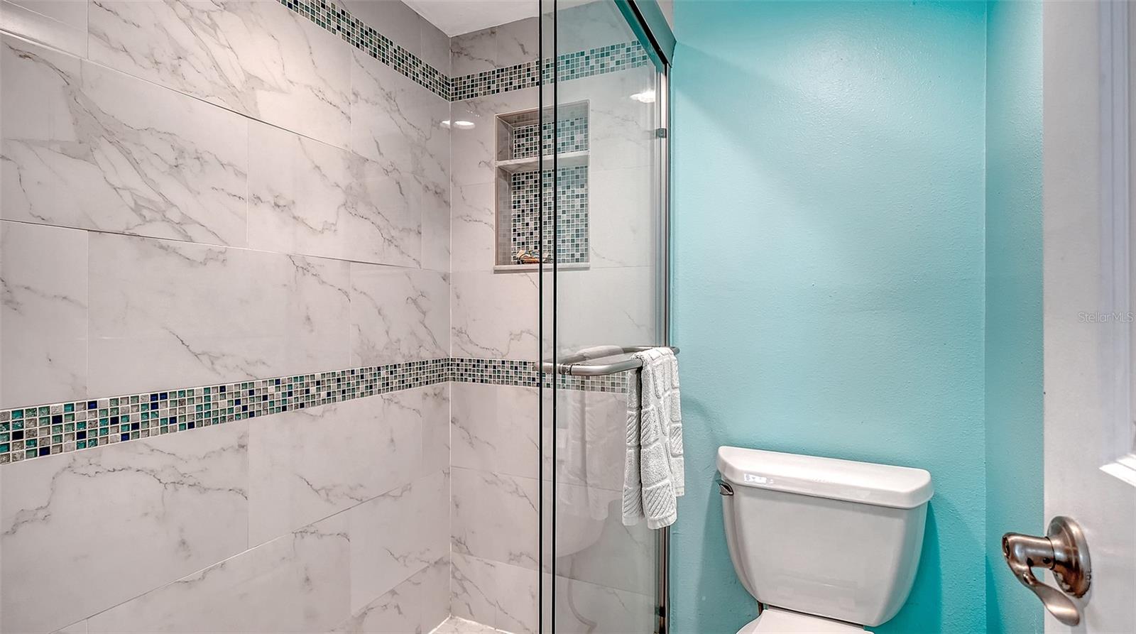 LONGBOAT BEACHCOMBER - Residential