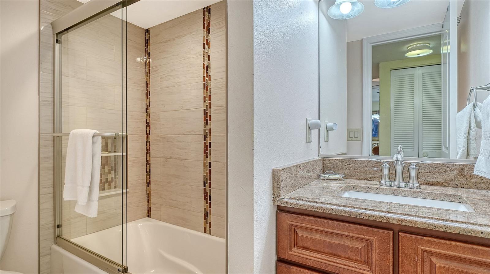 LONGBOAT BEACHCOMBER - Residential