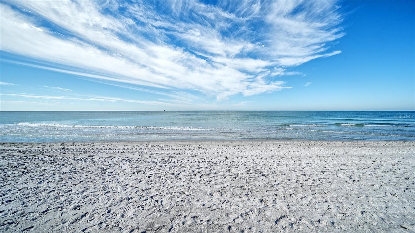 LONGBOAT BEACHCOMBER - Residential