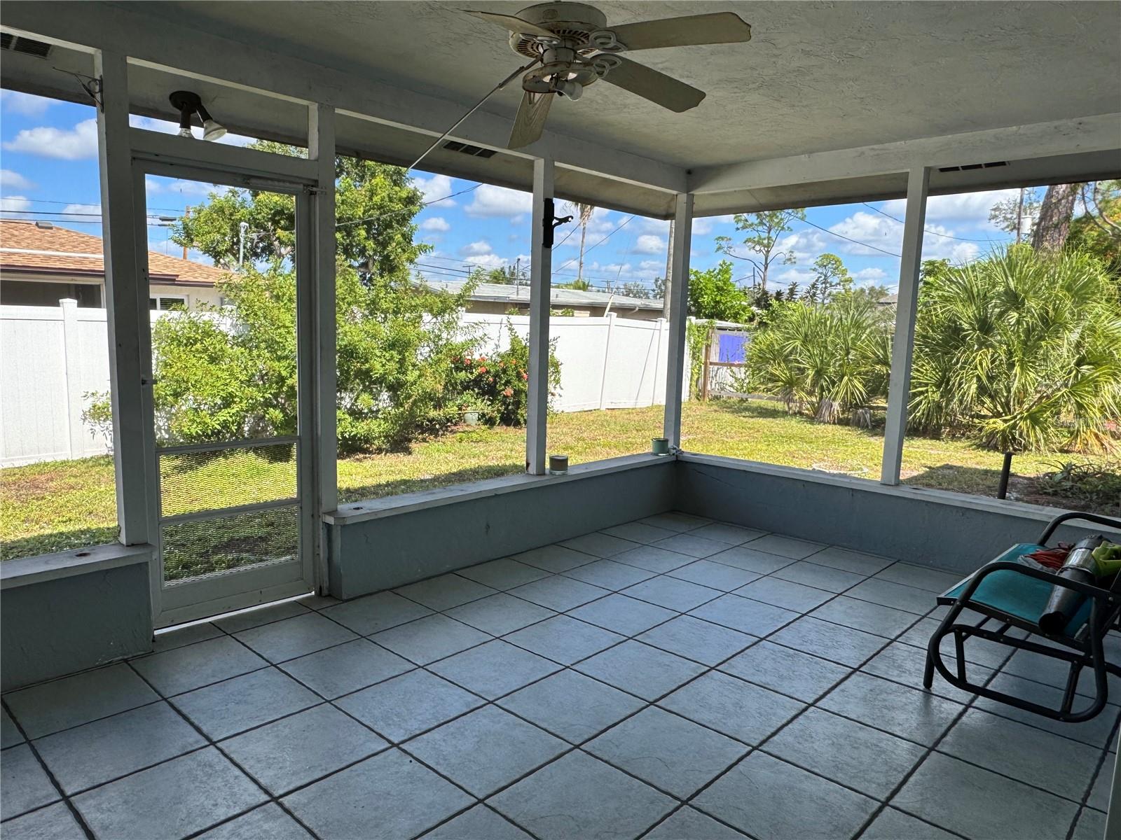 SOUTH VENICE - Residential