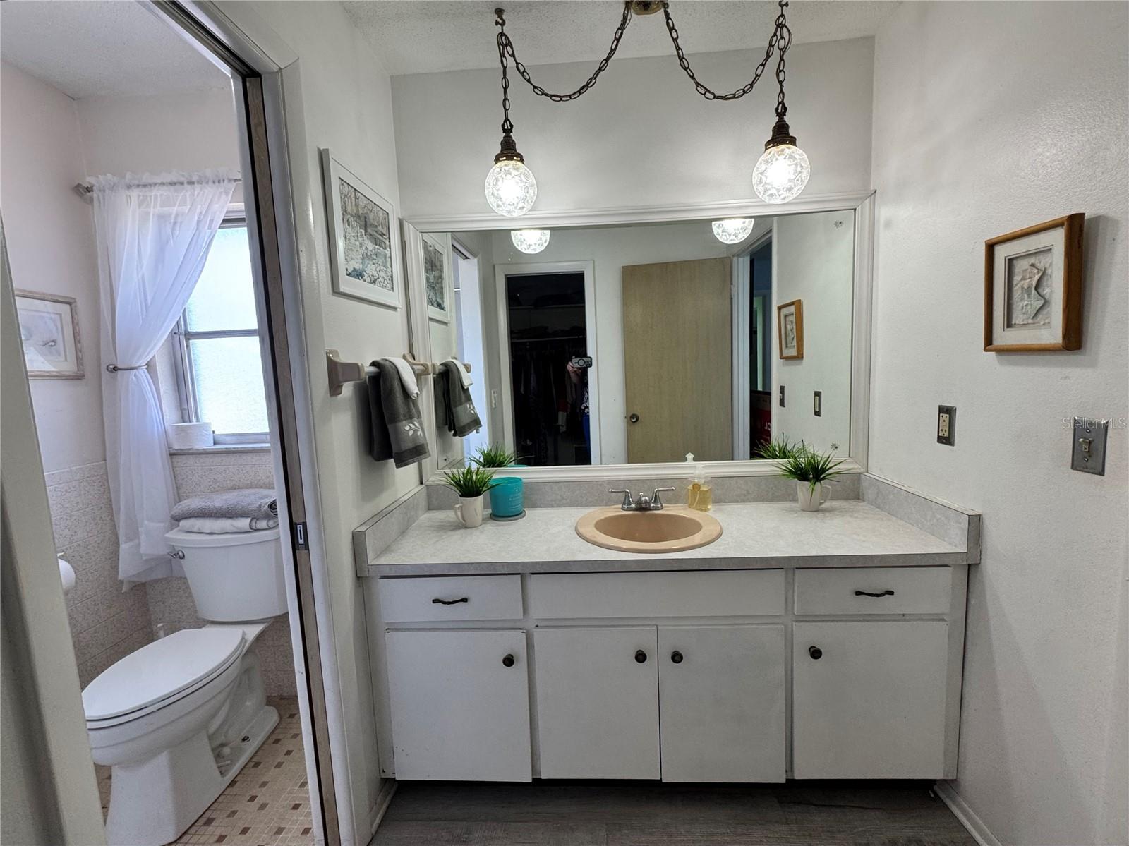 SOUTH VENICE - Residential