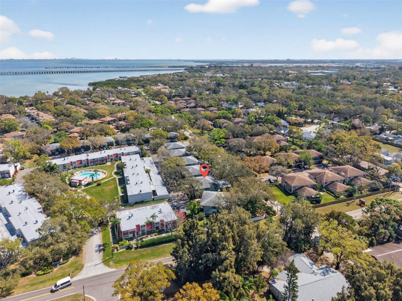 EASTWOOD SHORES COND - Residential