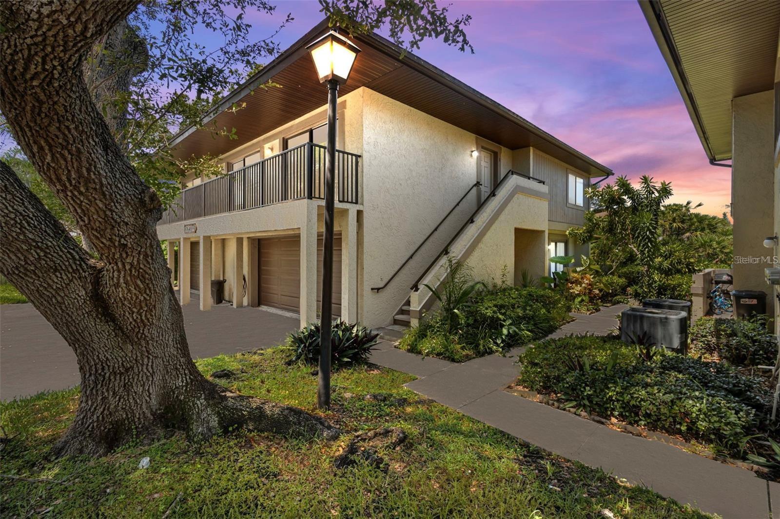 EASTWOOD SHORES COND - Residential