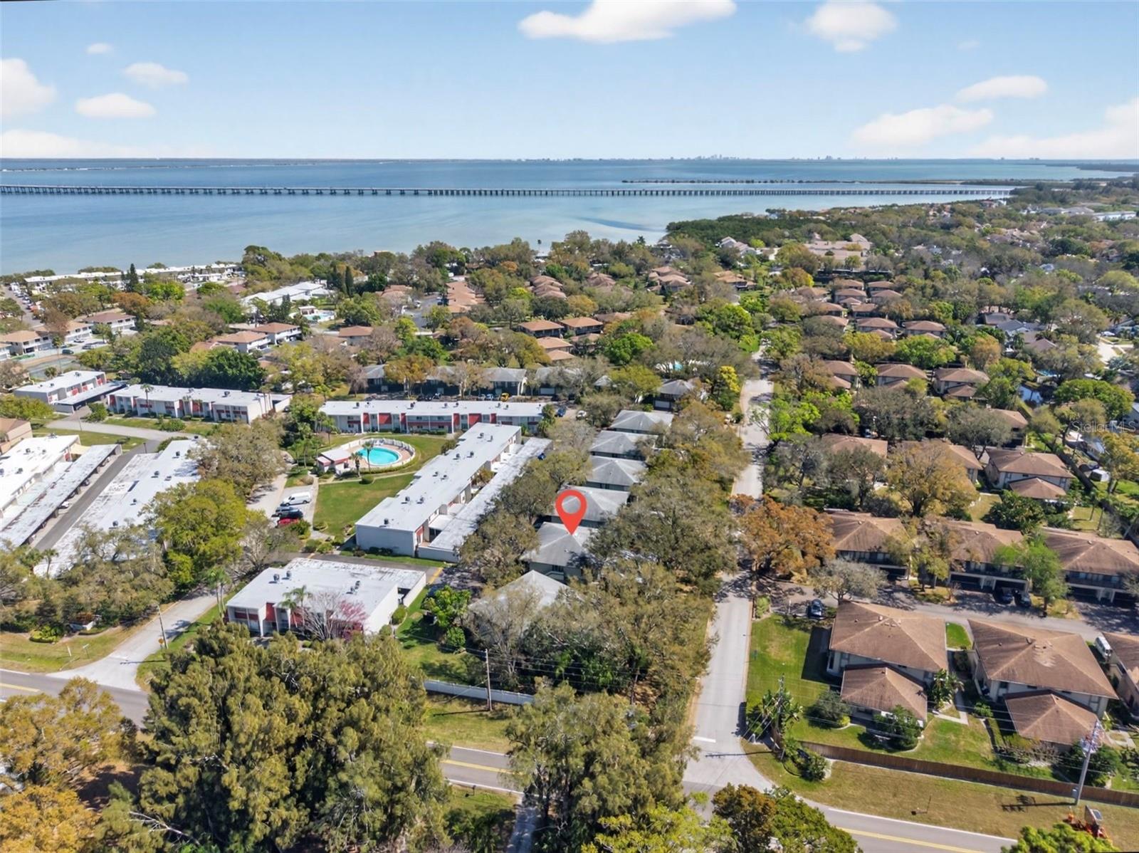 EASTWOOD SHORES COND - Residential