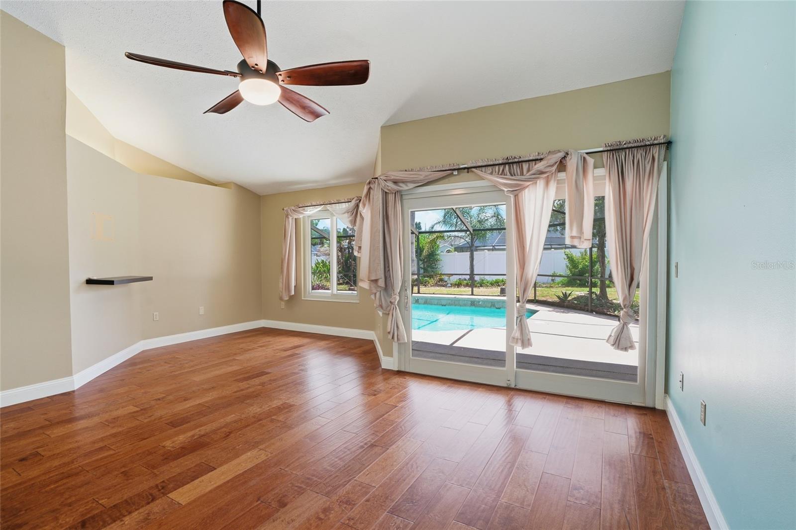 BUCKHORN OAKS UNIT 2 - Residential