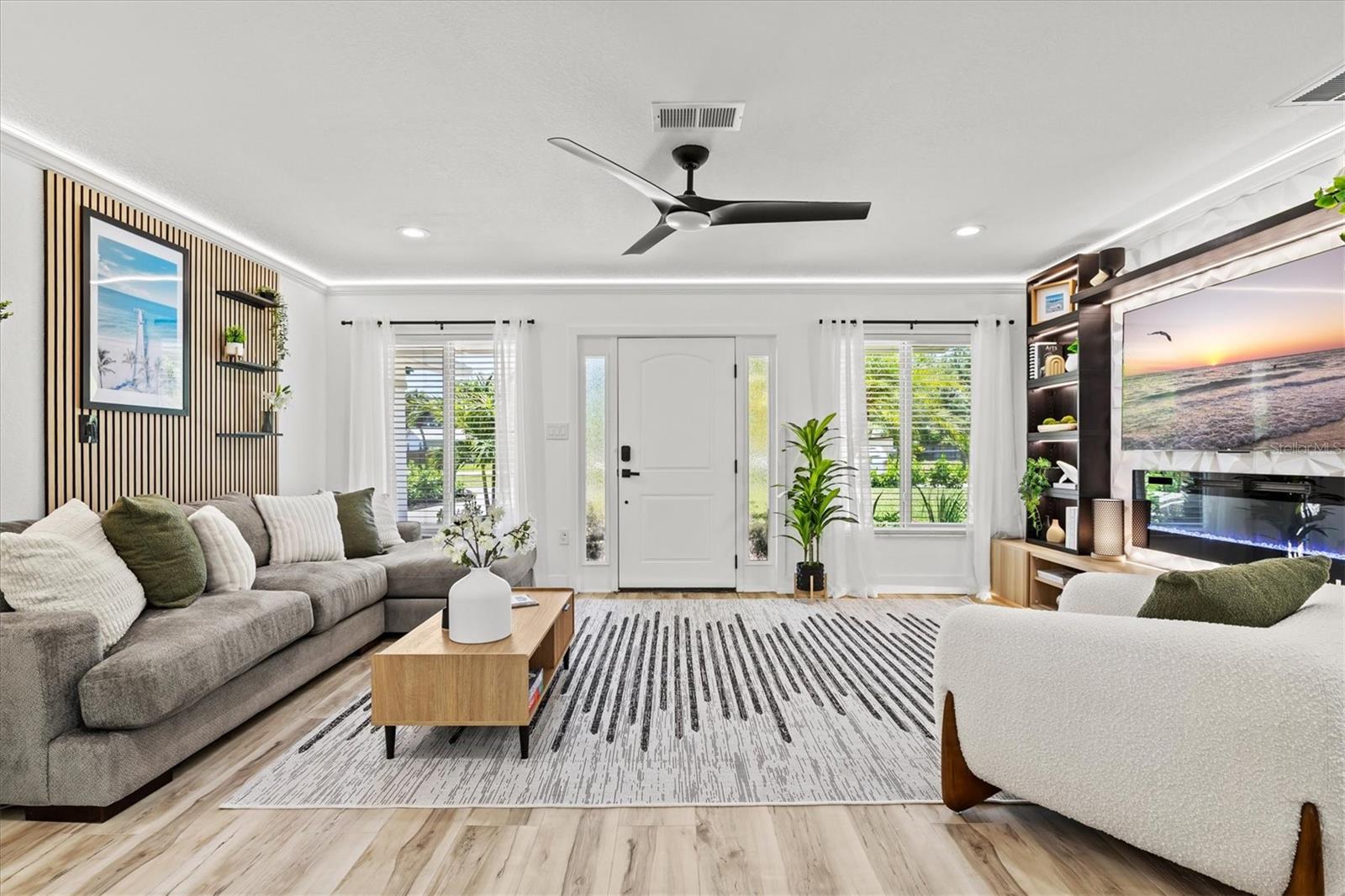 EAST VENICE - Residential
