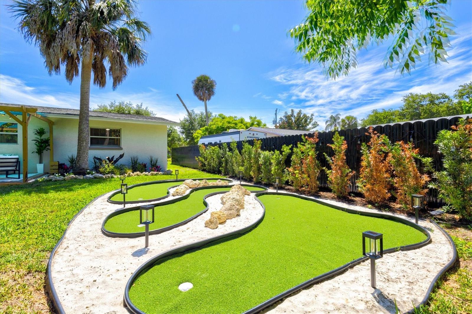 EAST VENICE - Residential