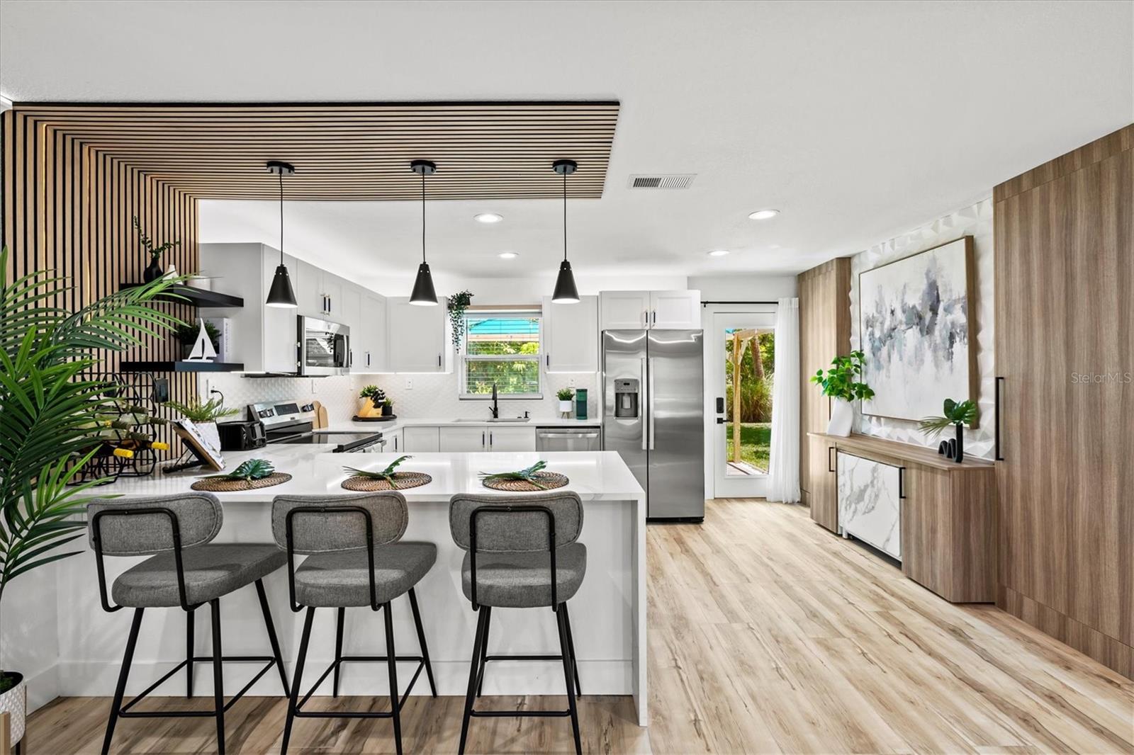 EAST VENICE - Residential
