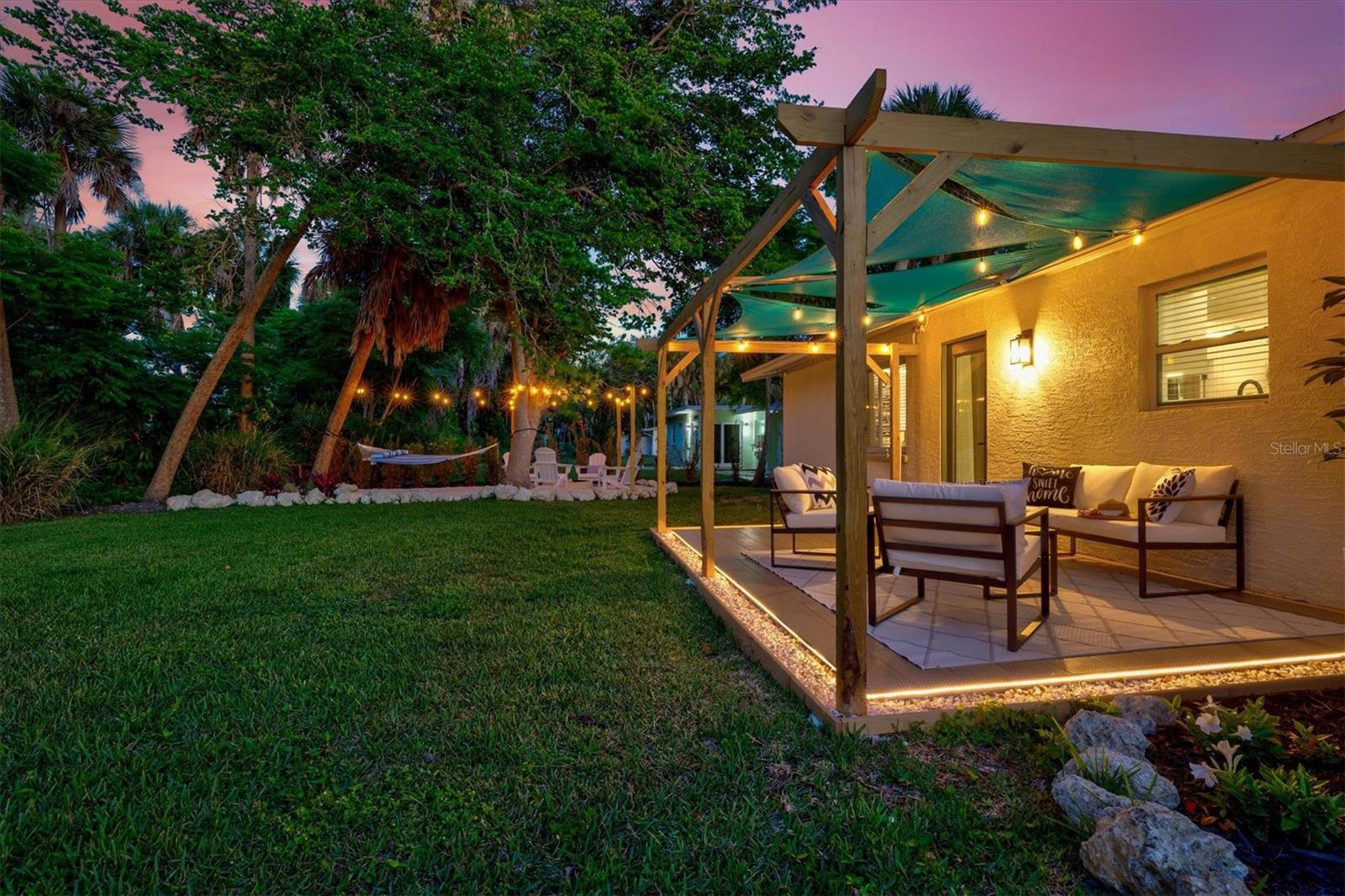 EAST VENICE - Residential