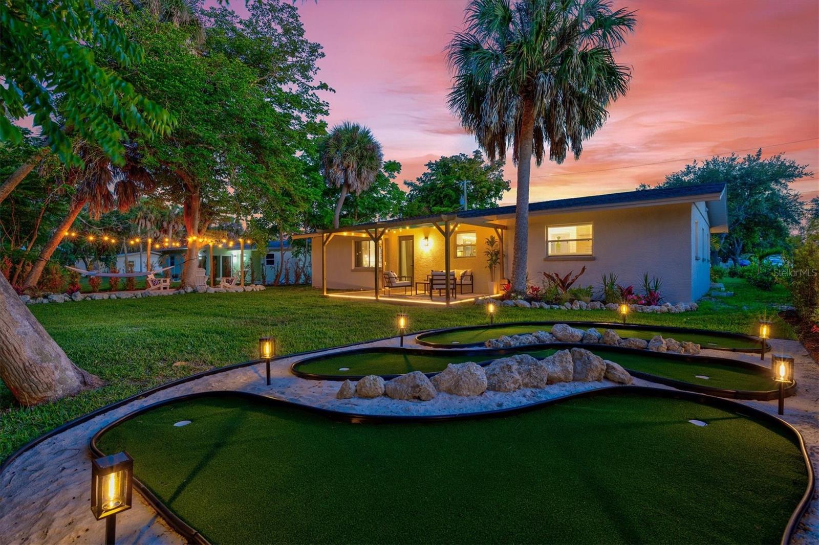 EAST VENICE - Residential