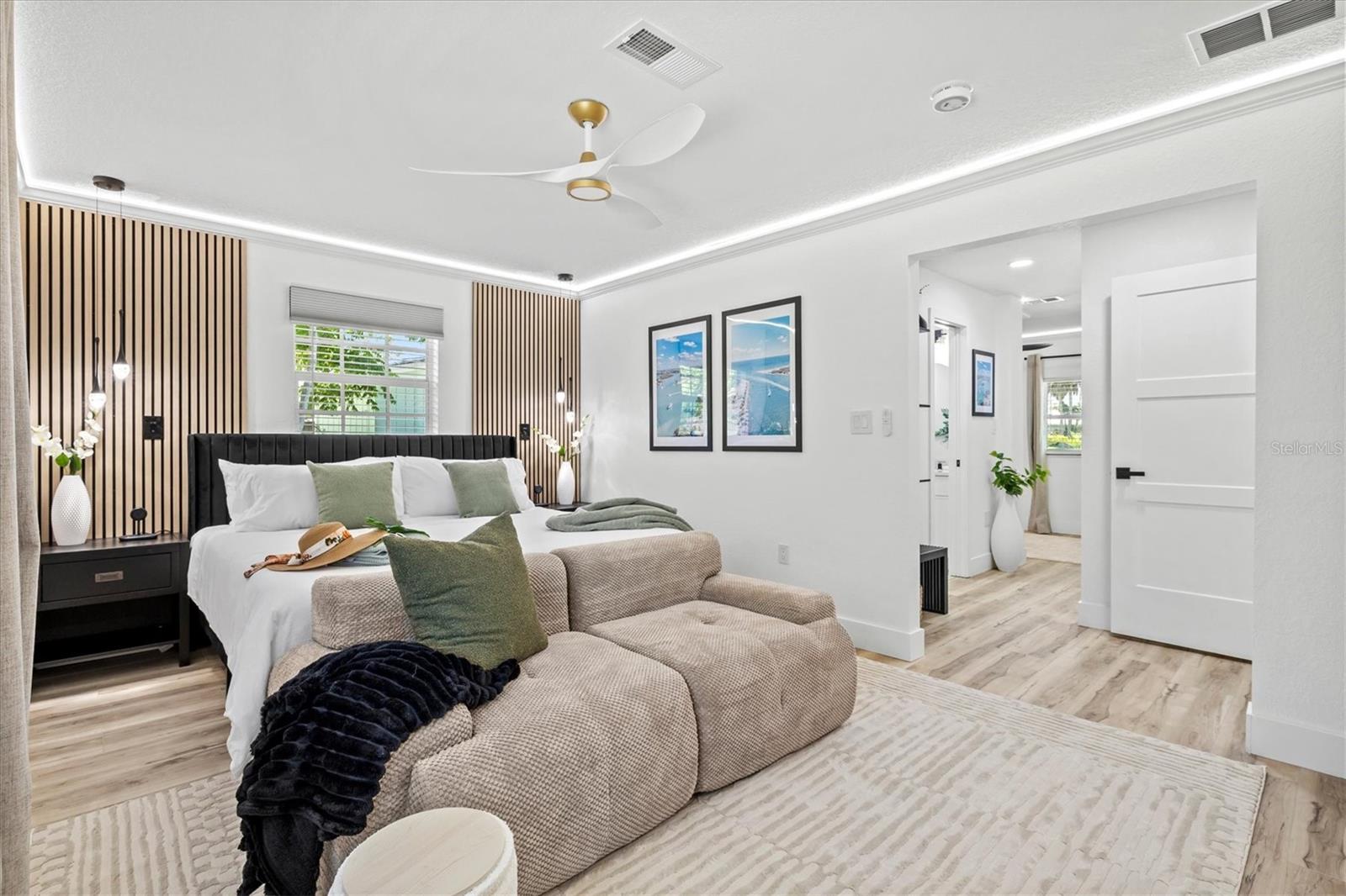 EAST VENICE - Residential