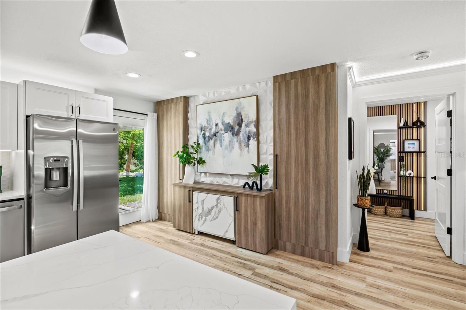 EAST VENICE - Residential