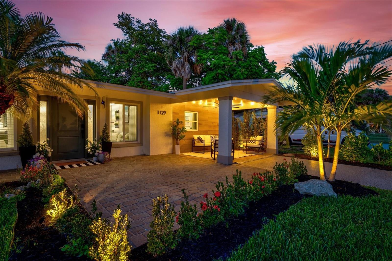 EAST VENICE - Residential