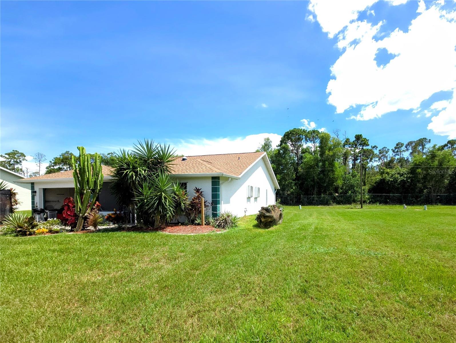 SABAL SPGS GOLF & RACQUET CLUB - Residential