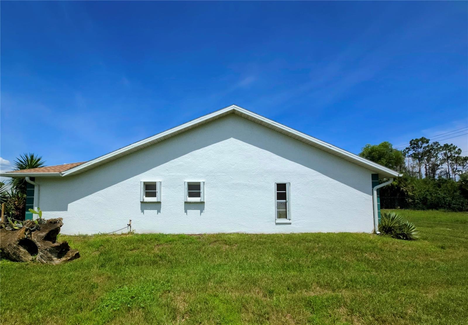 SABAL SPGS GOLF & RACQUET CLUB - Residential