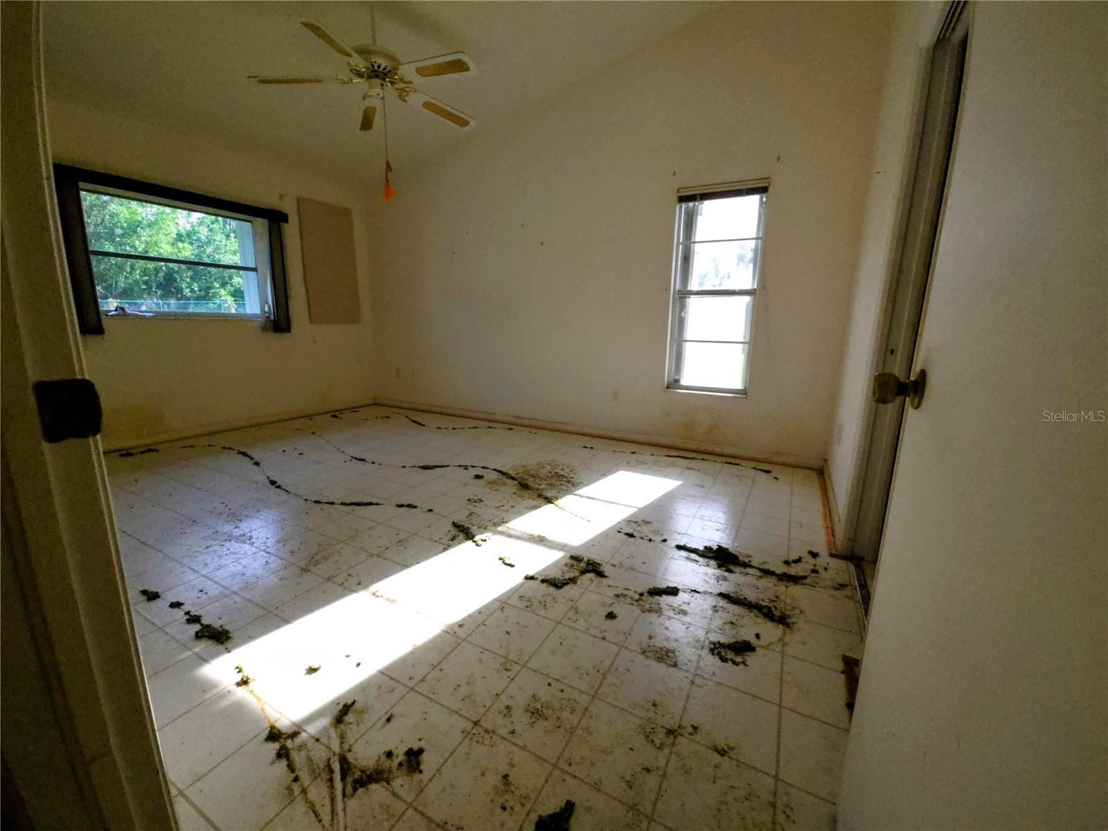SABAL SPGS GOLF & RACQUET CLUB - Residential