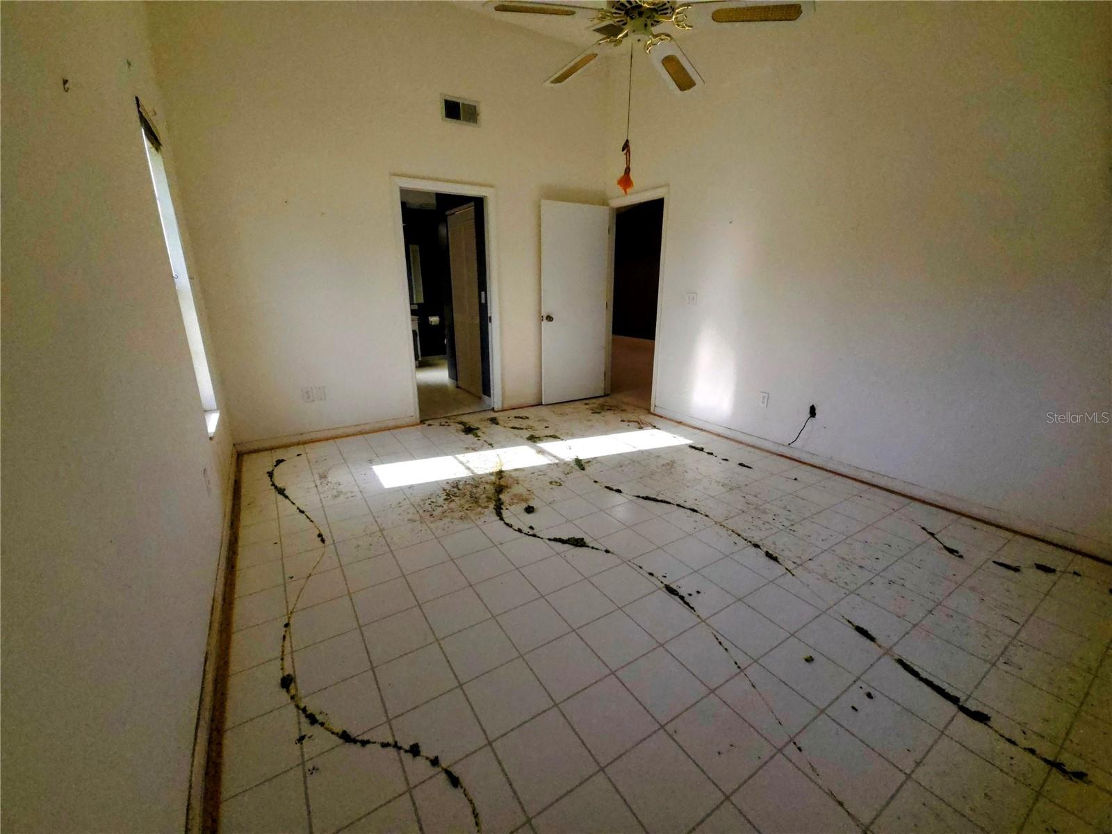 SABAL SPGS GOLF & RACQUET CLUB - Residential