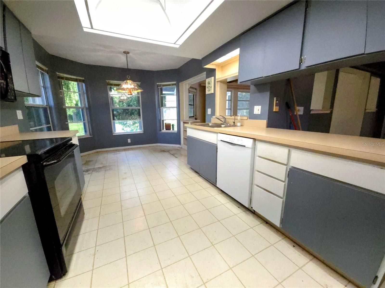 SABAL SPGS GOLF & RACQUET CLUB - Residential