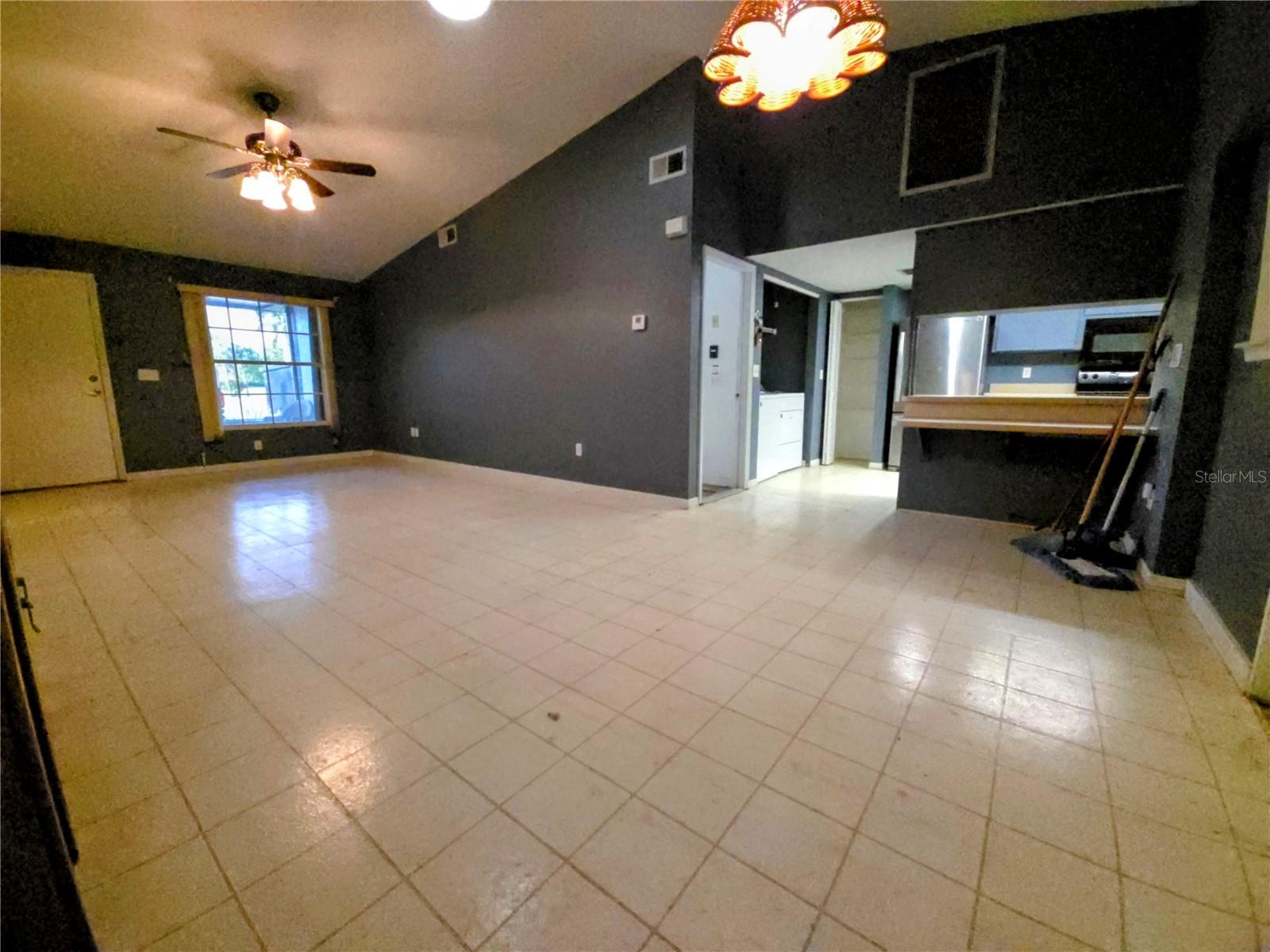SABAL SPGS GOLF & RACQUET CLUB - Residential