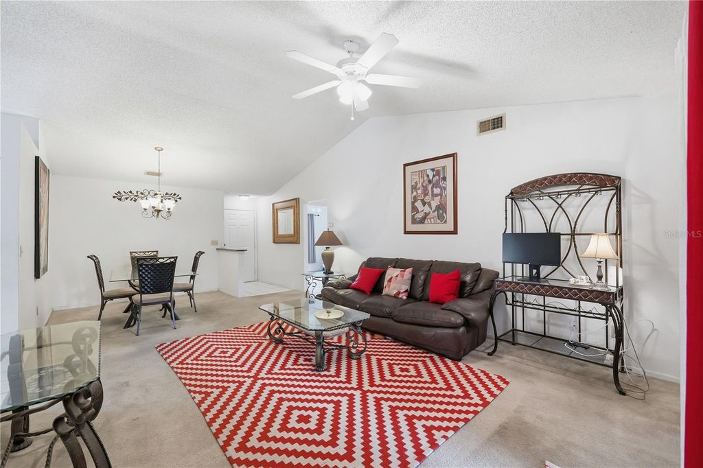 Photo of 1723 Tarah Trace Drive, Brandon, FL 33510 (MLS # TB8517974)