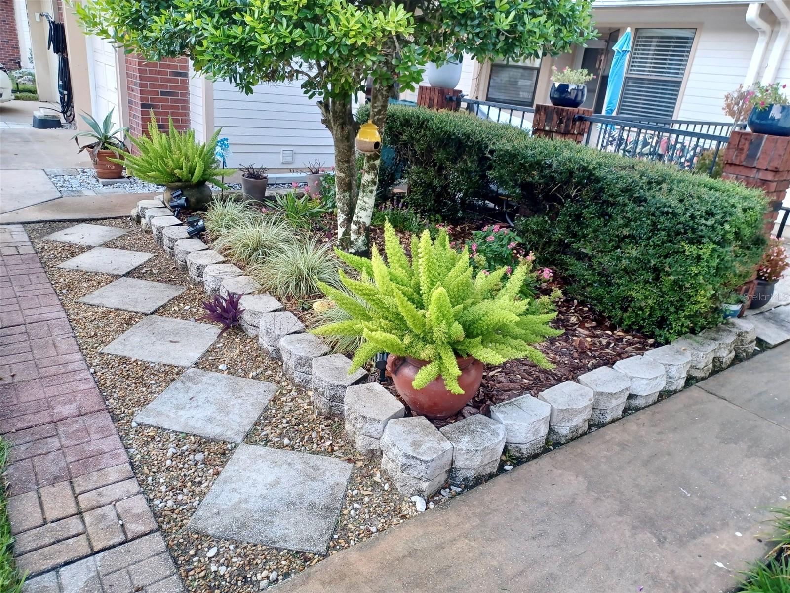 ETHANS GLEN - Residential