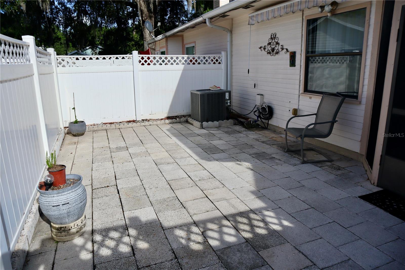 ETHANS GLEN - Residential