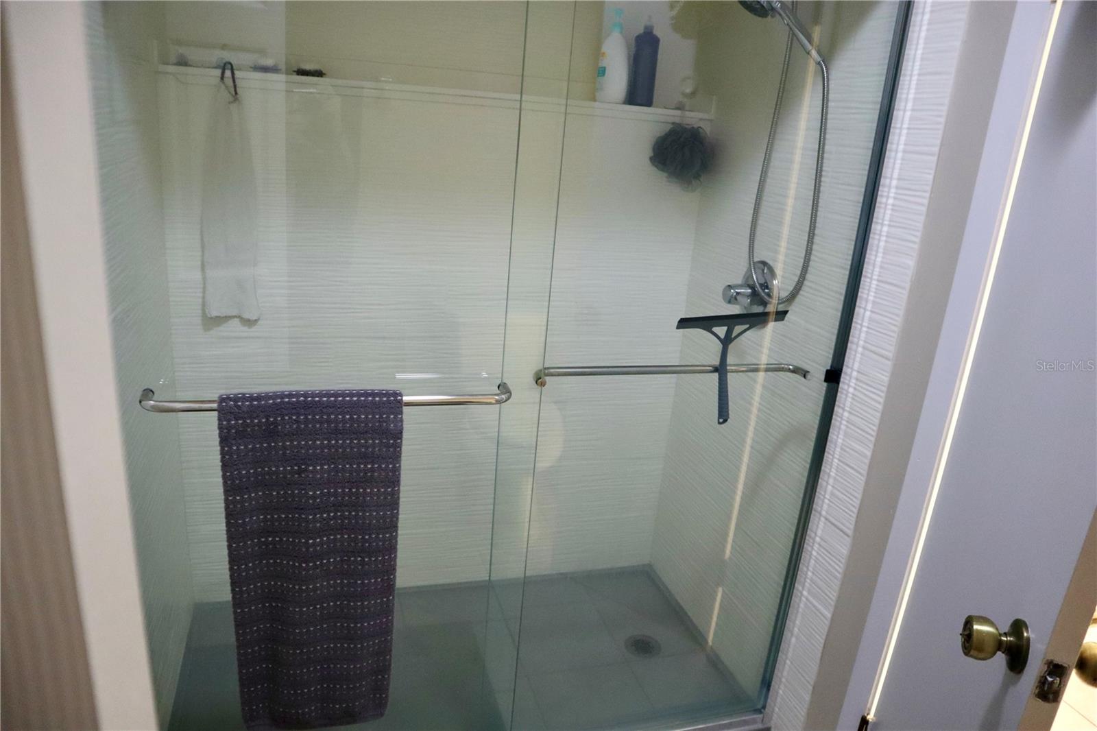 ETHANS GLEN - Residential